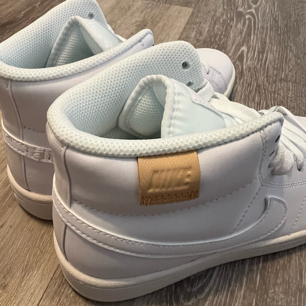 mens all white nike blazers